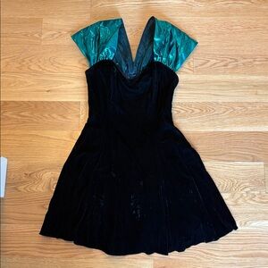 Vintage 80s Jessica McClintock Gunne Sax Velvet Bow Dress Holiday
